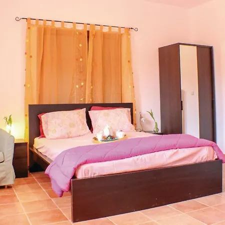 Five-bedroom Holiday In Kyllini Casa de Férias *