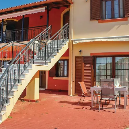 Holiday home Five-bedroom Holiday In Kyllini Kastro-Kyllini