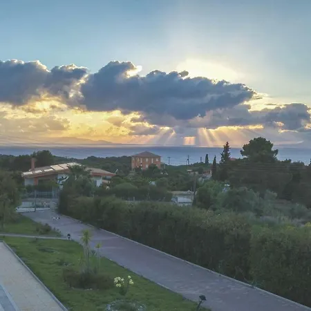 Holiday home Five-bedroom Holiday In Kyllini *